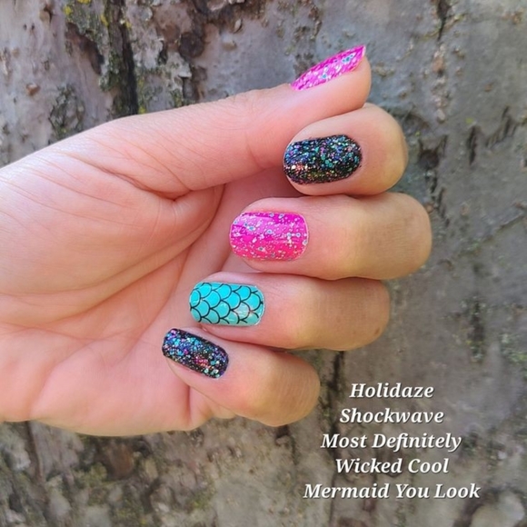 Color Street Nail Polish in shade Shockwave - Picture 5 of 6